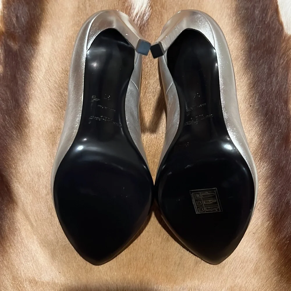 ✅SOLD SAINT LAURENT - Picture 7 of 9